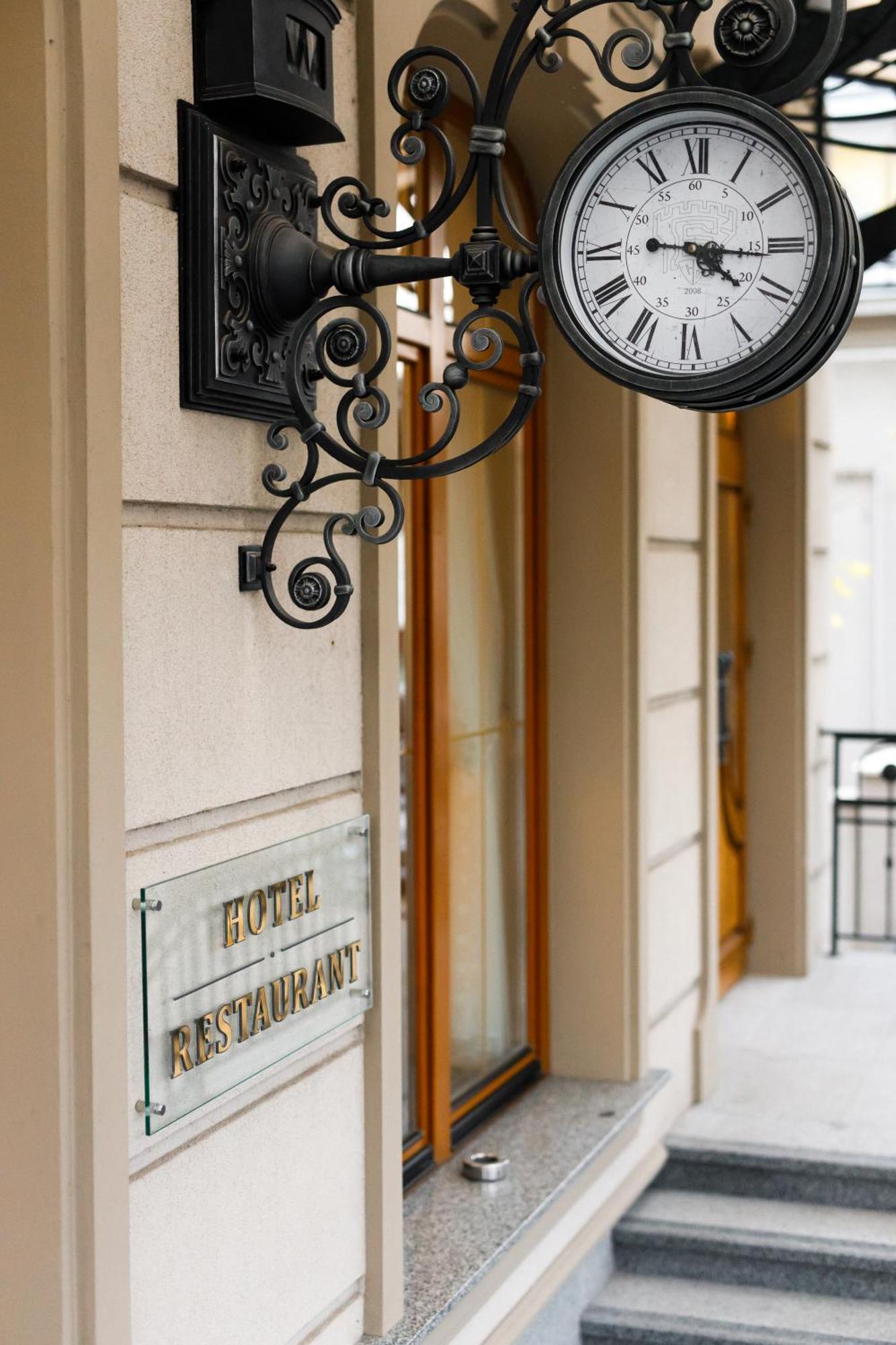 Ganz Hotel Iwano-Frankiwsk Exterior foto