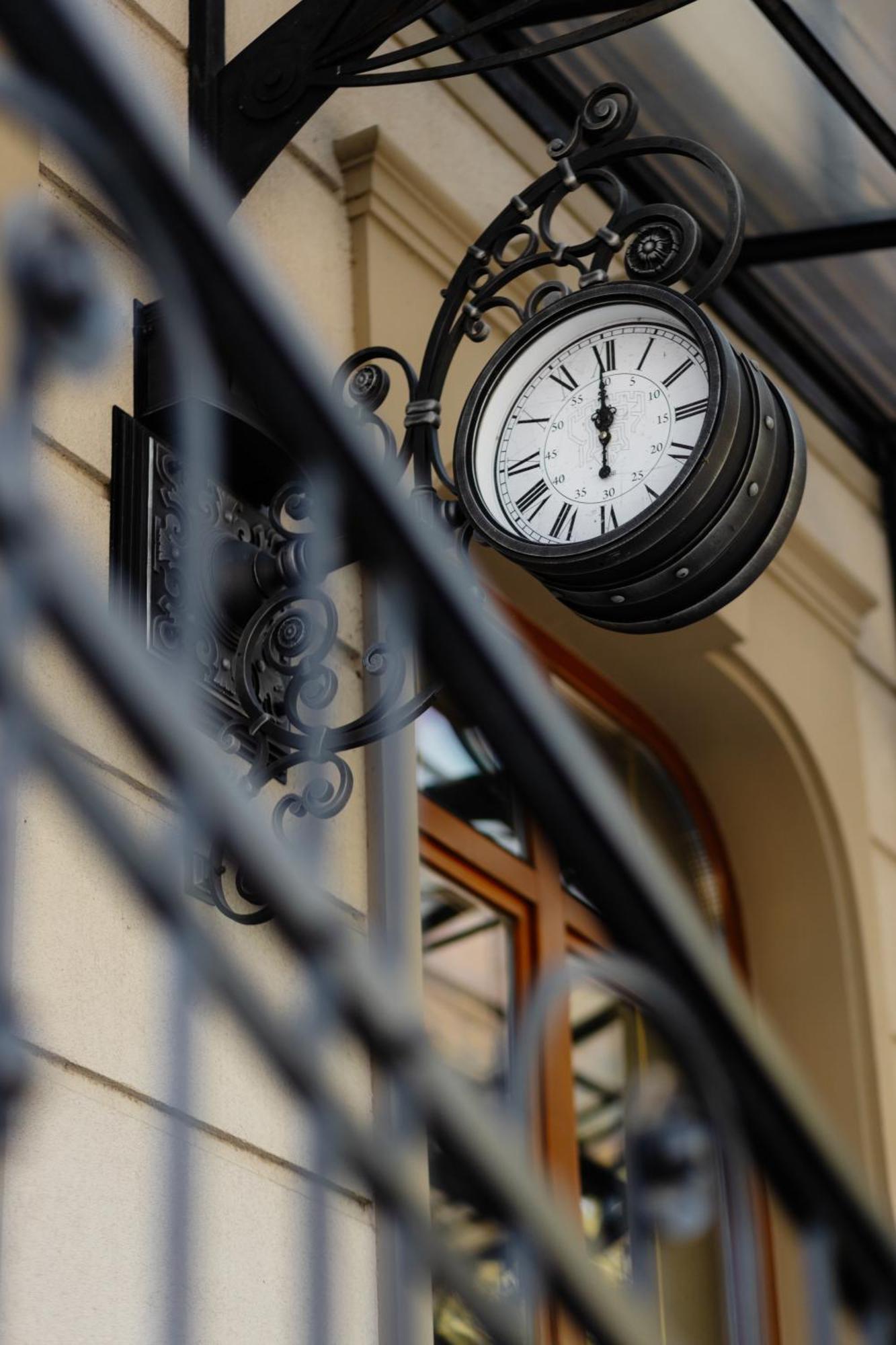 Ganz Hotel Iwano-Frankiwsk Exterior foto