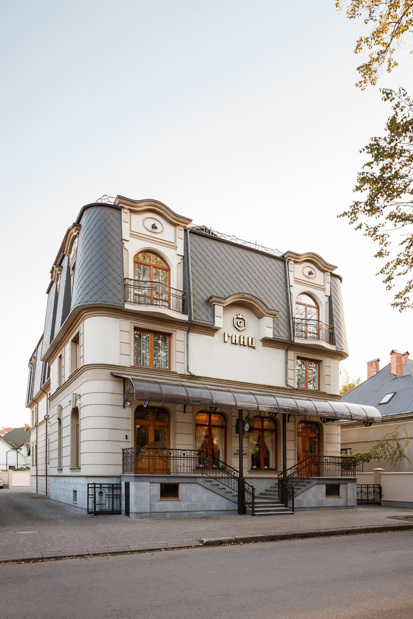 Ganz Hotel Iwano-Frankiwsk Exterior foto