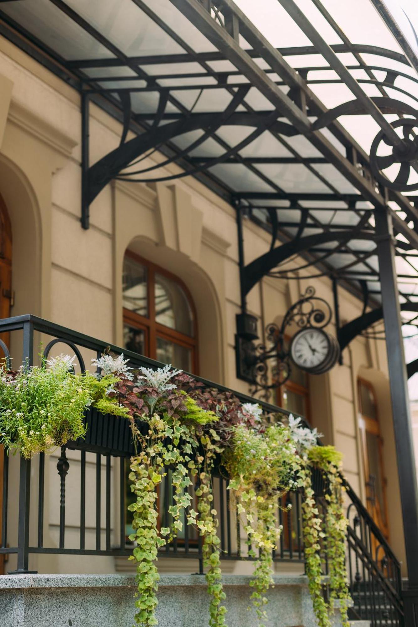 Ganz Hotel Iwano-Frankiwsk Exterior foto